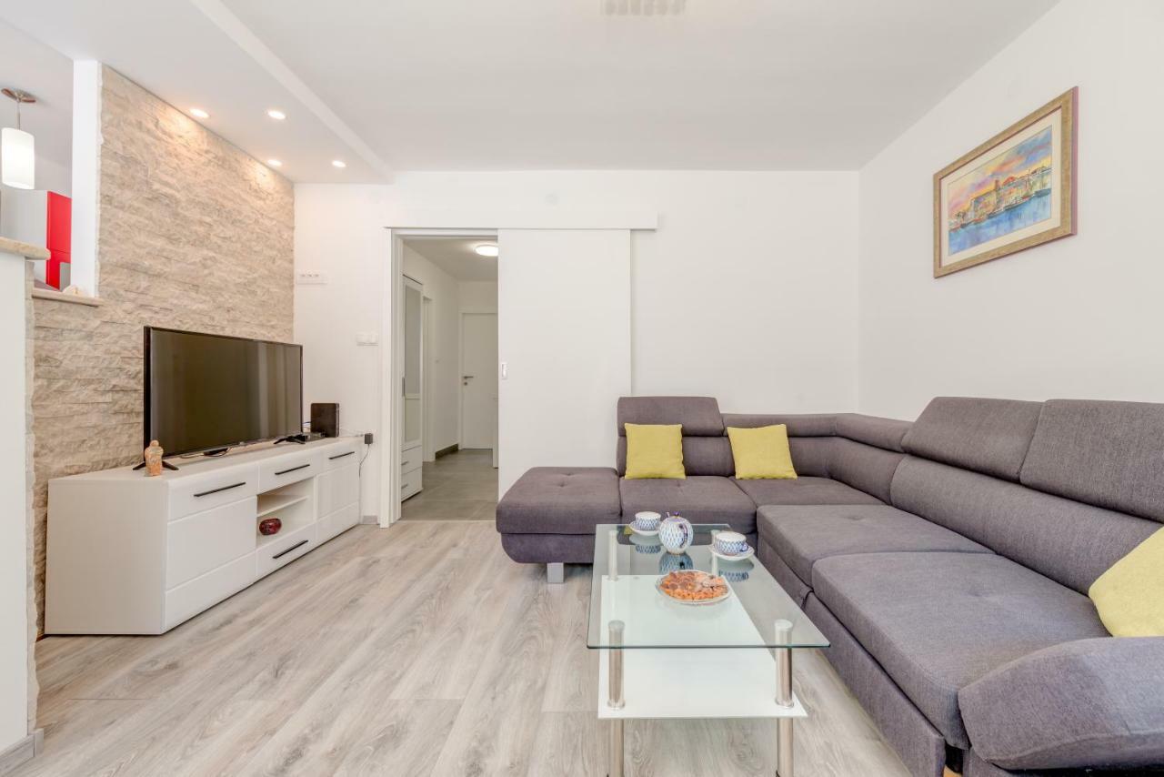 Kate Apartamento Omiš Exterior foto