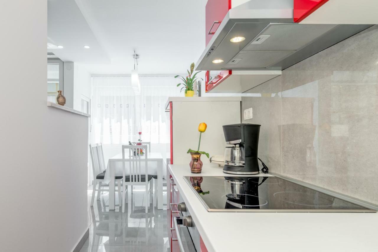 Kate Apartamento Omiš Exterior foto