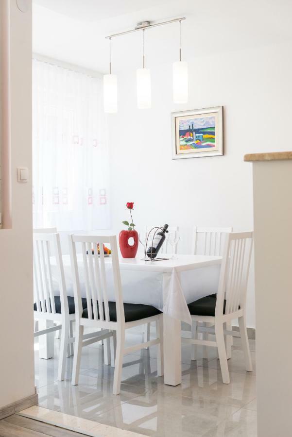 Kate Apartamento Omiš Exterior foto