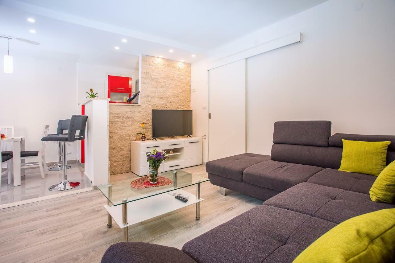 Kate Apartamento Omiš Exterior foto