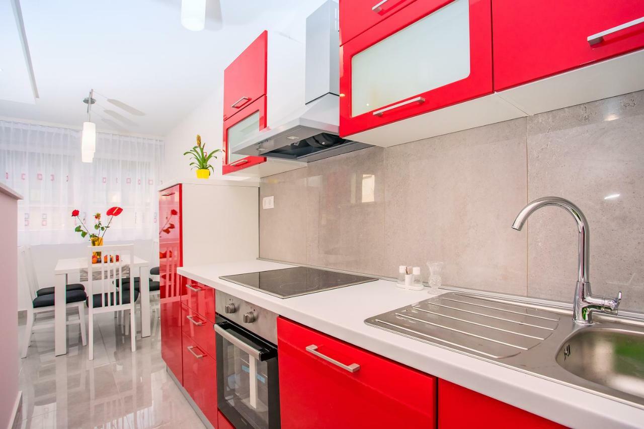 Kate Apartamento Omiš Exterior foto